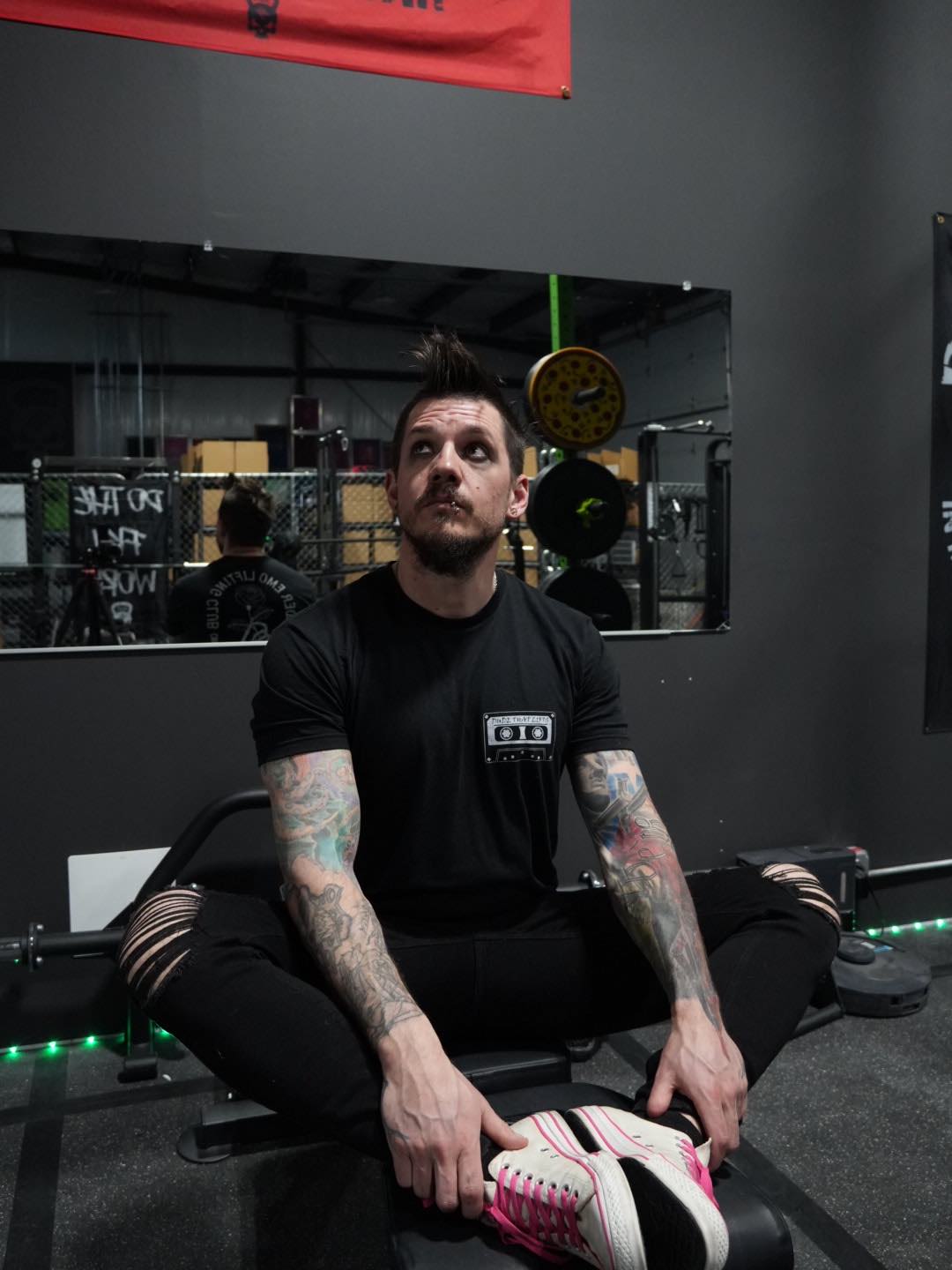 Elder Emo Lifting Club Tee - Dude That Lifts