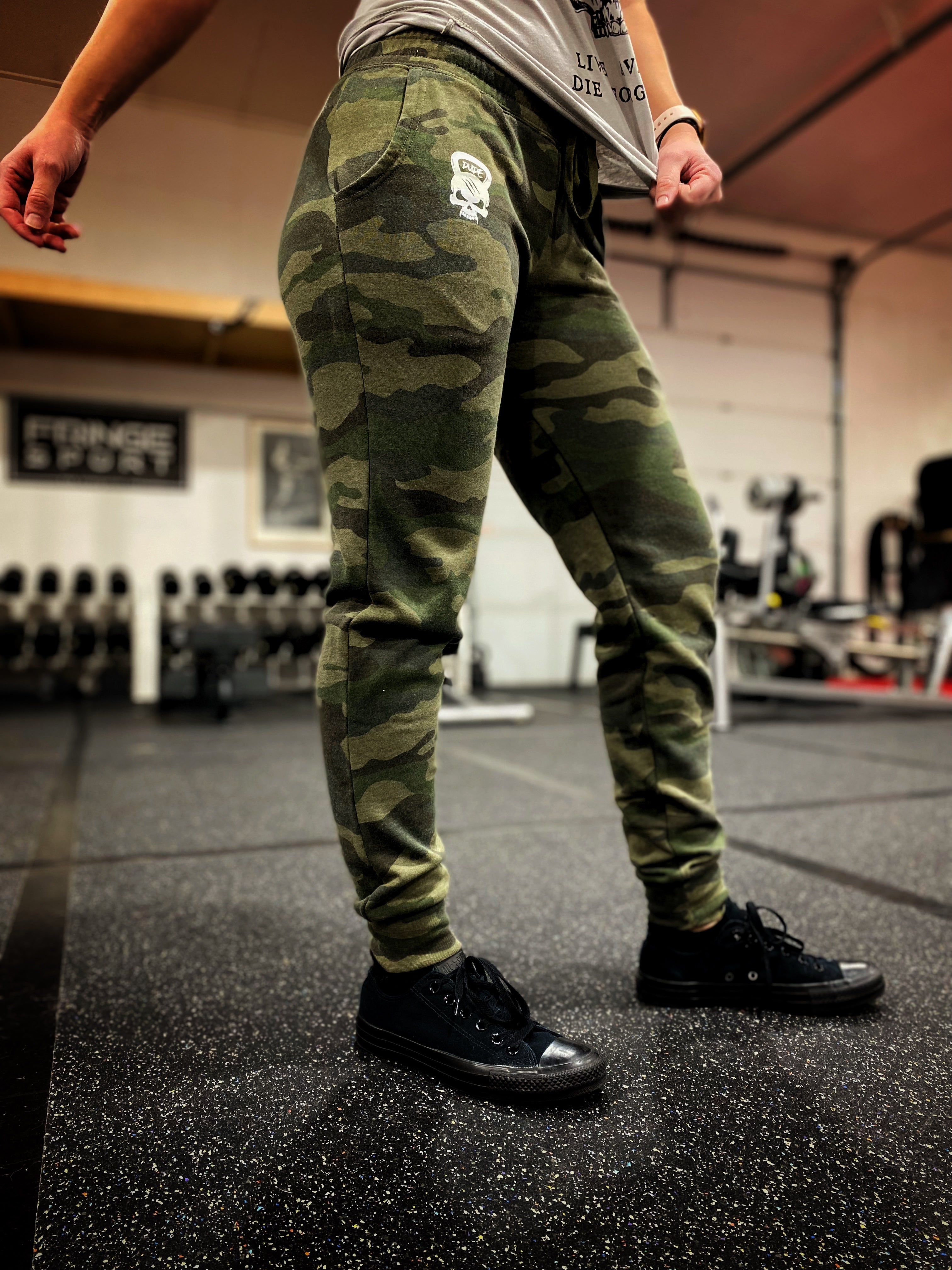 MULTICAM FLEECE JOGGERS - WOMEN - Dude That Lifts